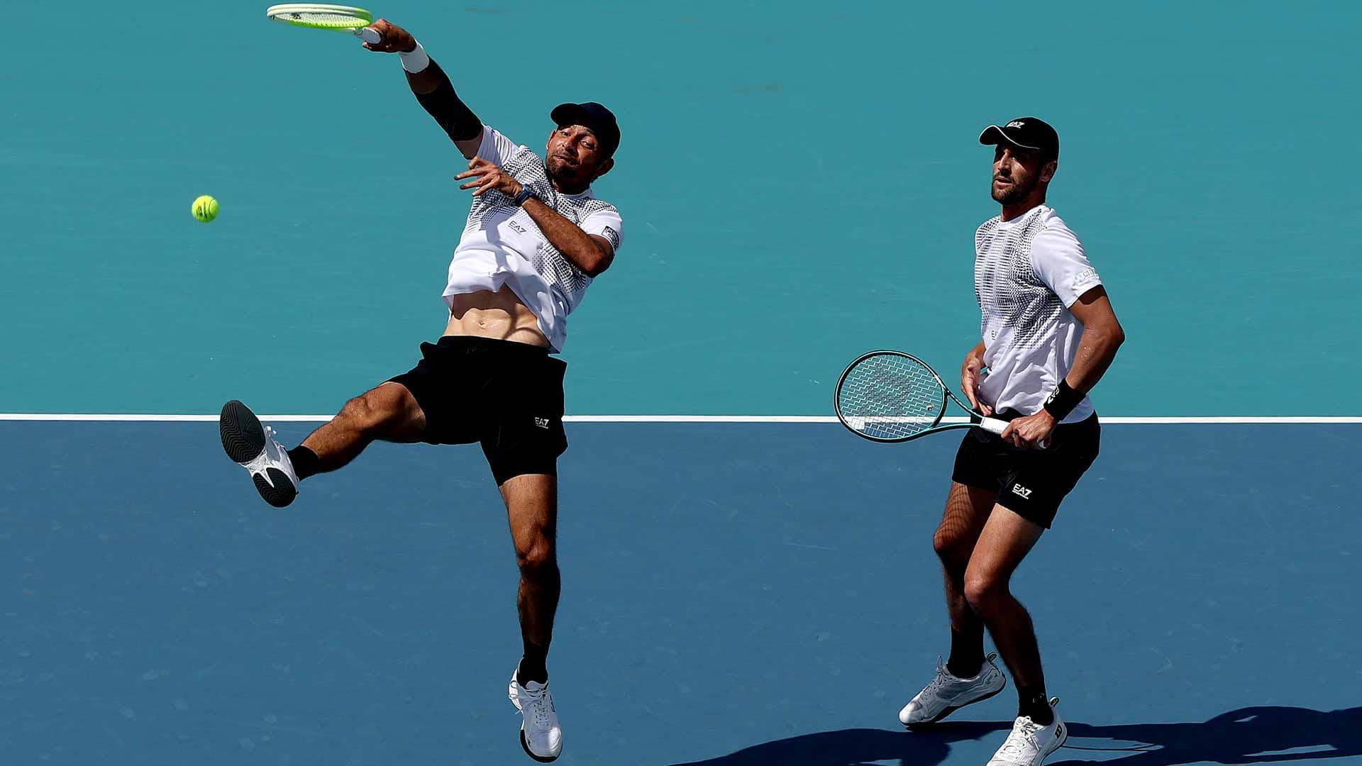 Marcelo Arevalo and Mate Pavic in Miami semi-final action Thursday.