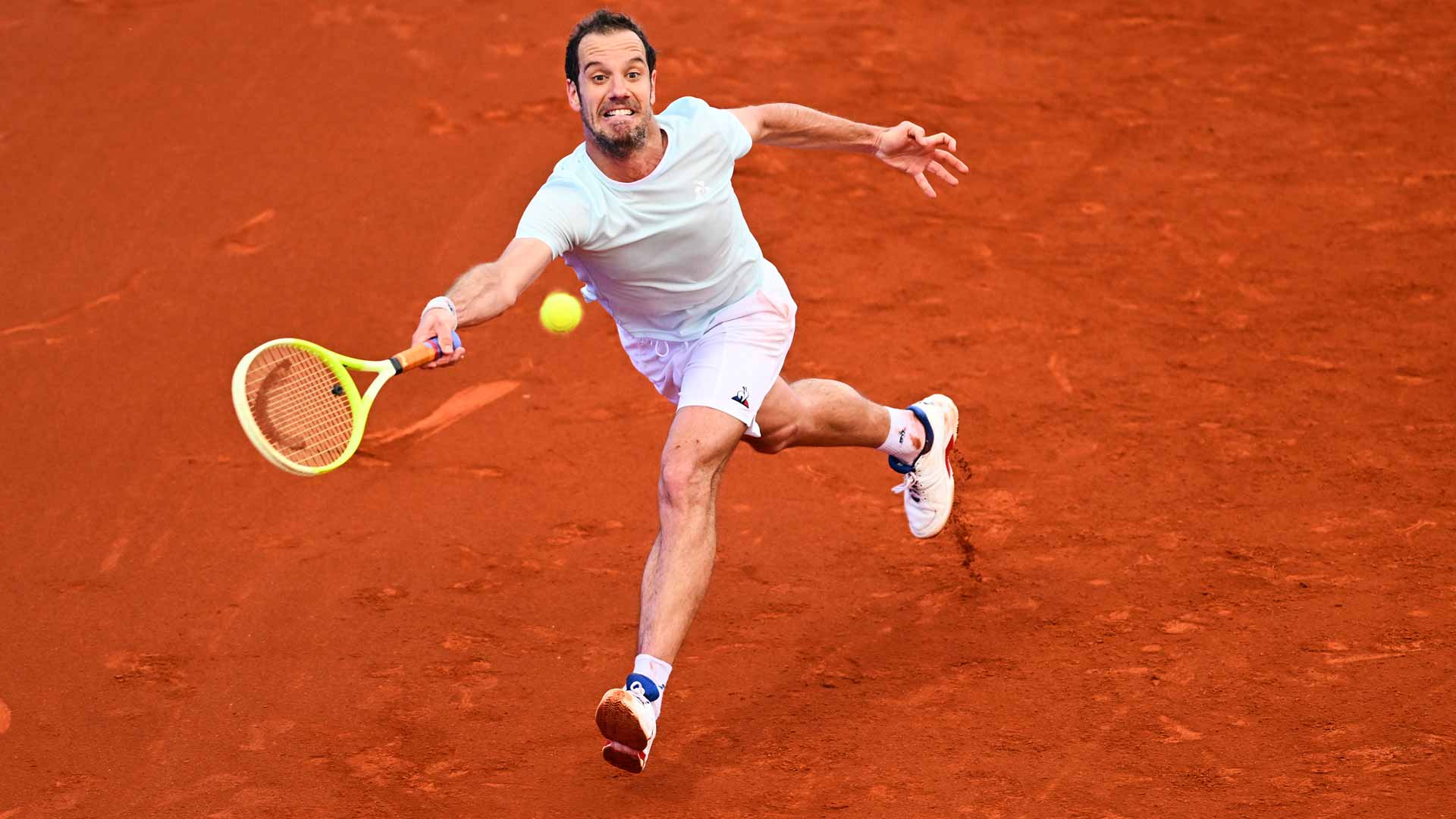 Gasquet rallies to stun Van de Zandschulp in Bucharest