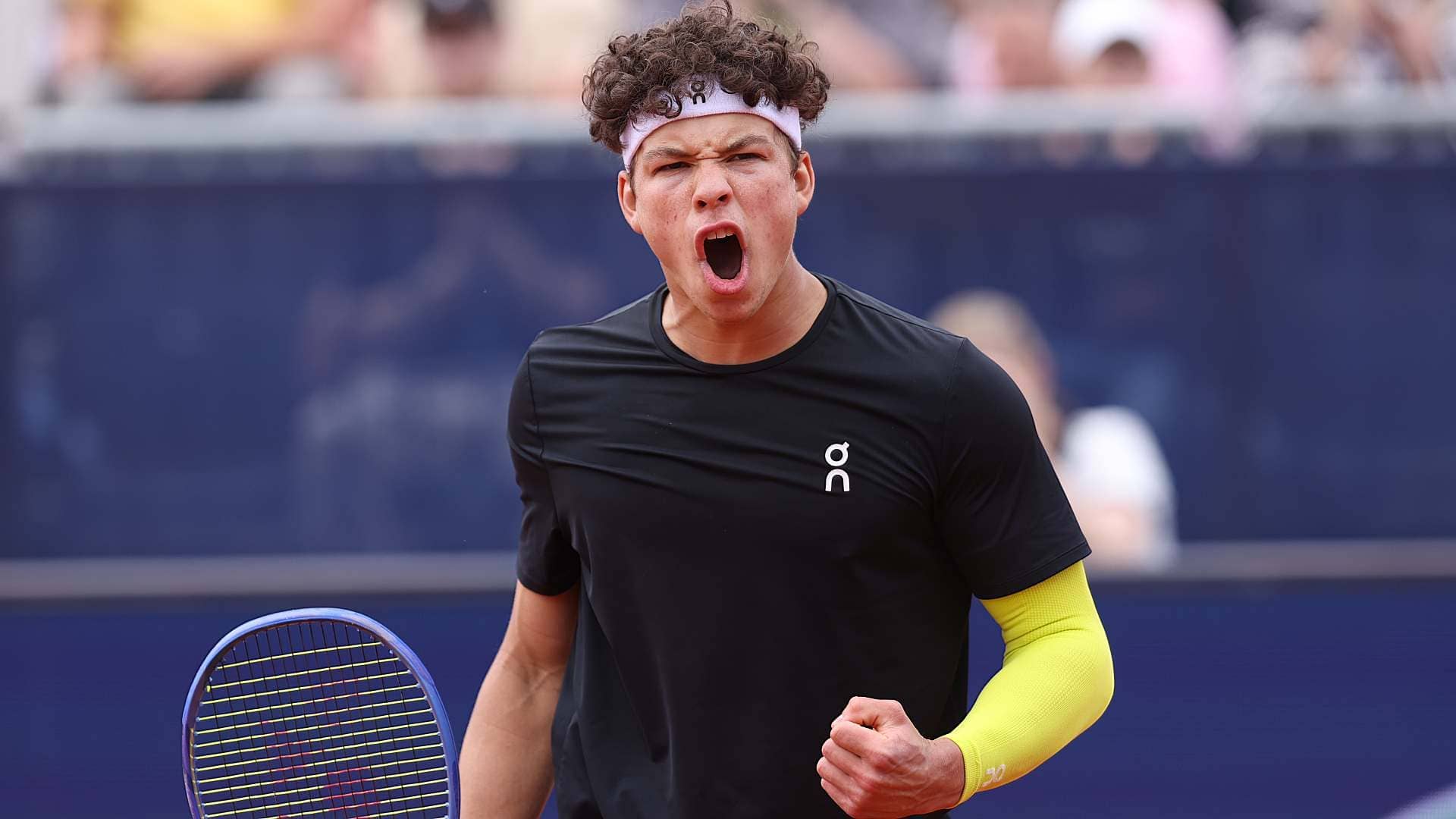 Shelton rallies to reach Munich final, Zverev moves closer to hat-trick