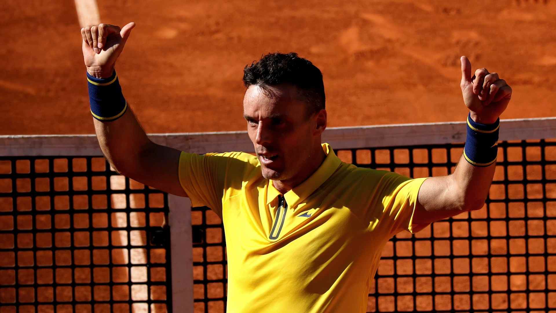 Roberto Bautista Agut celebra su victoria ante Jaume Munar en la primera ronda del Mutua Madrid Open.