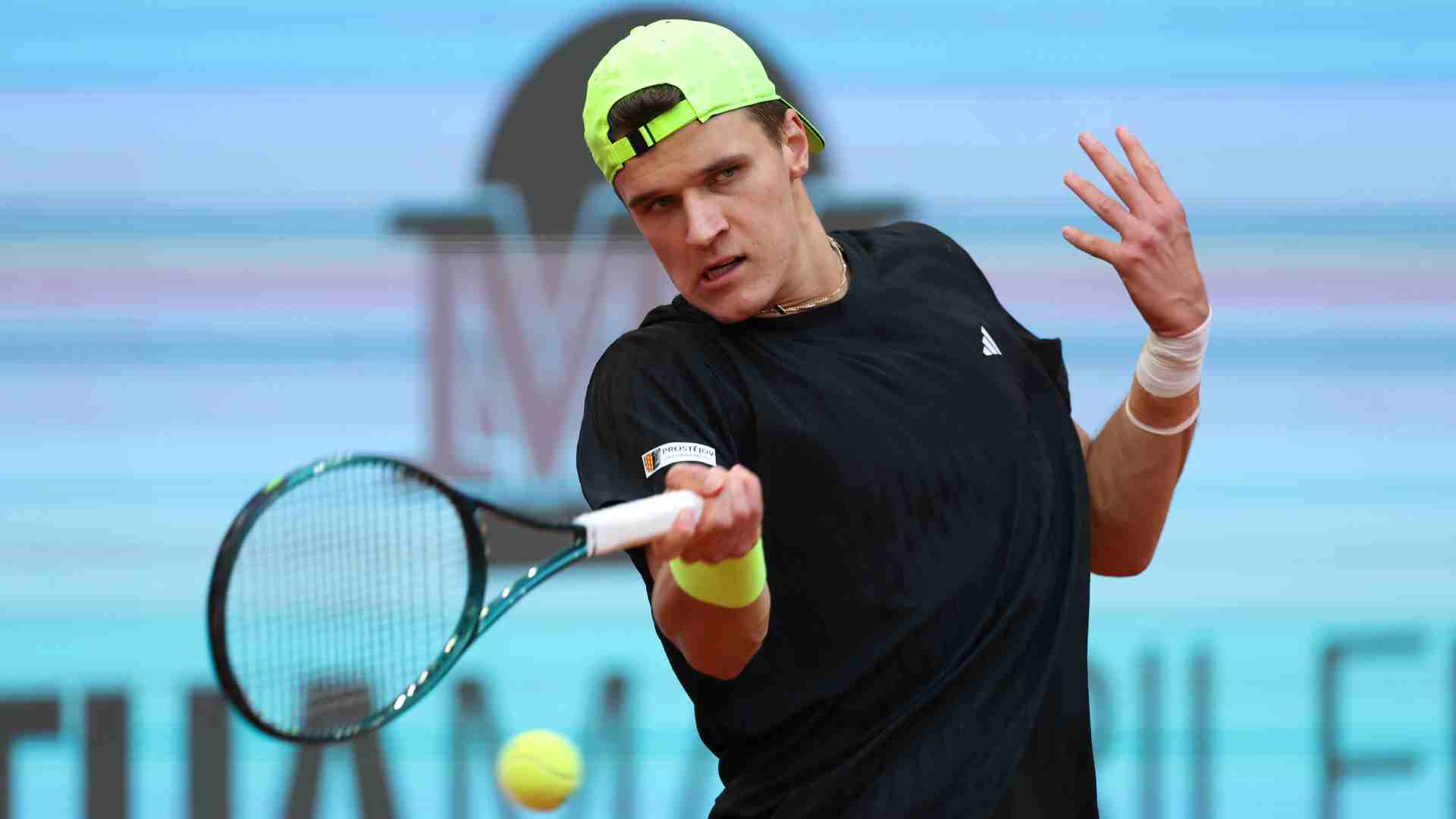 Mensik sees off Shelton in Madrid, extends Masters 1000 win streak
