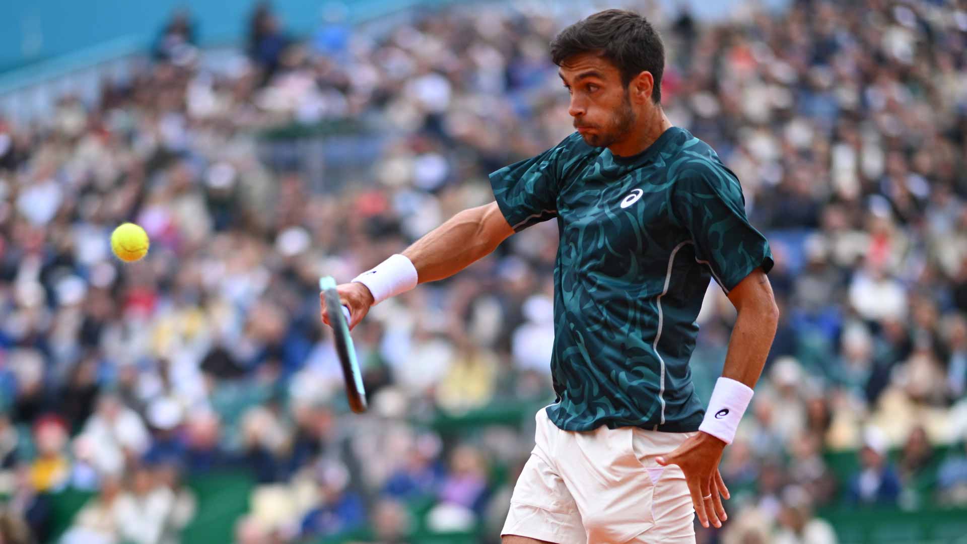 Lorenzo Musetti se enfrentará a Stefanos Tsitsipas este martes en Madrid.