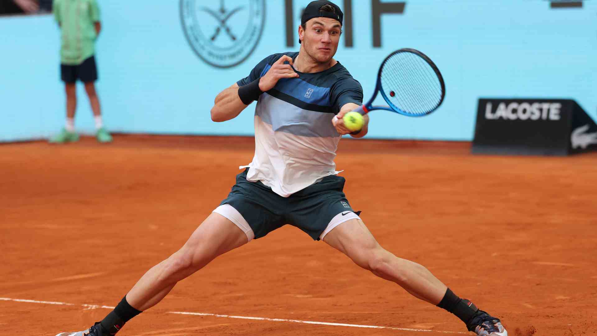 Draper into Madrid R4 after injured Berrettini retires