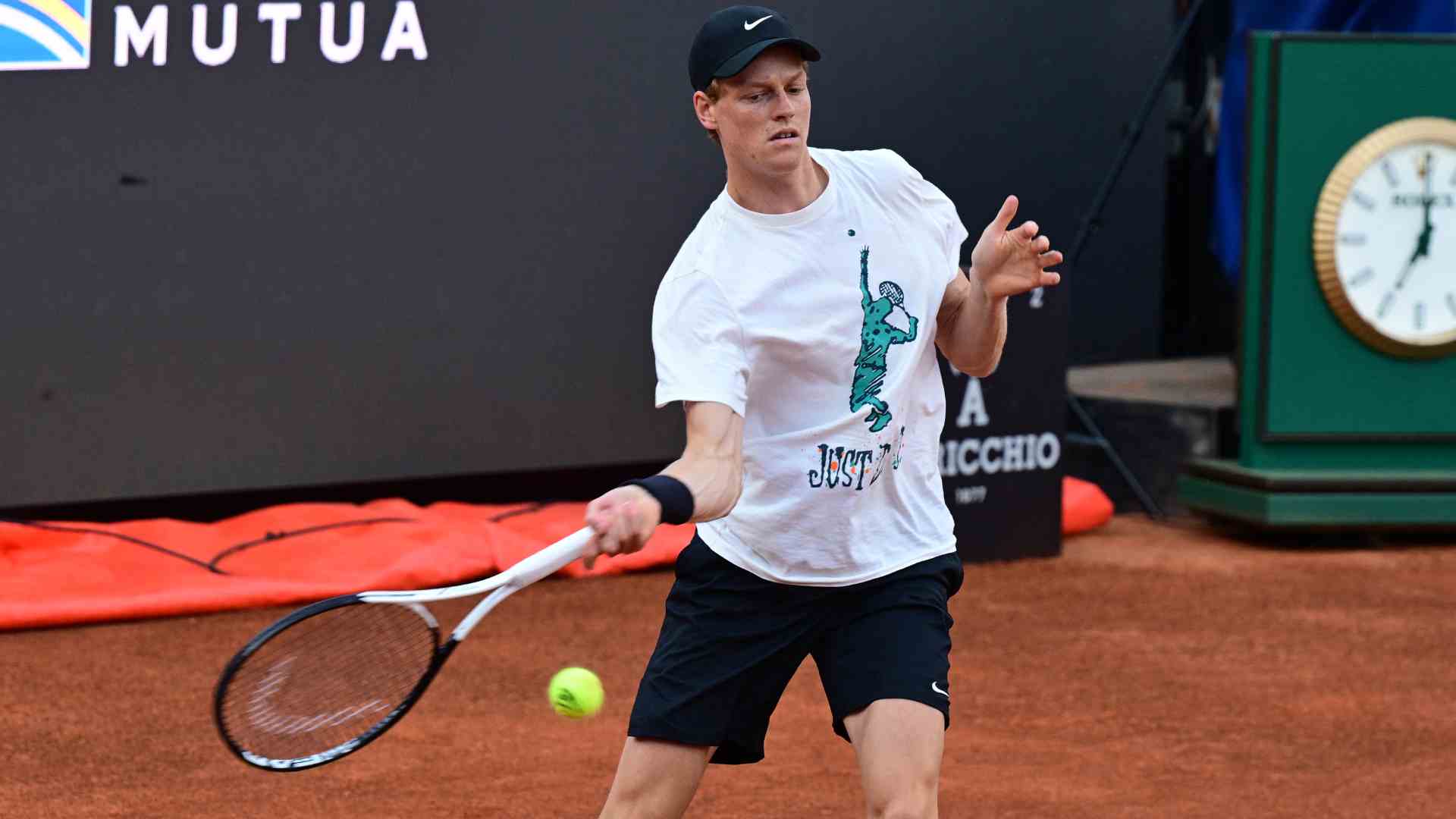 <a href='https://www.atptour.com/en/players/jannik-sinner/s0ag/overview'>Jannik Sinner</a>