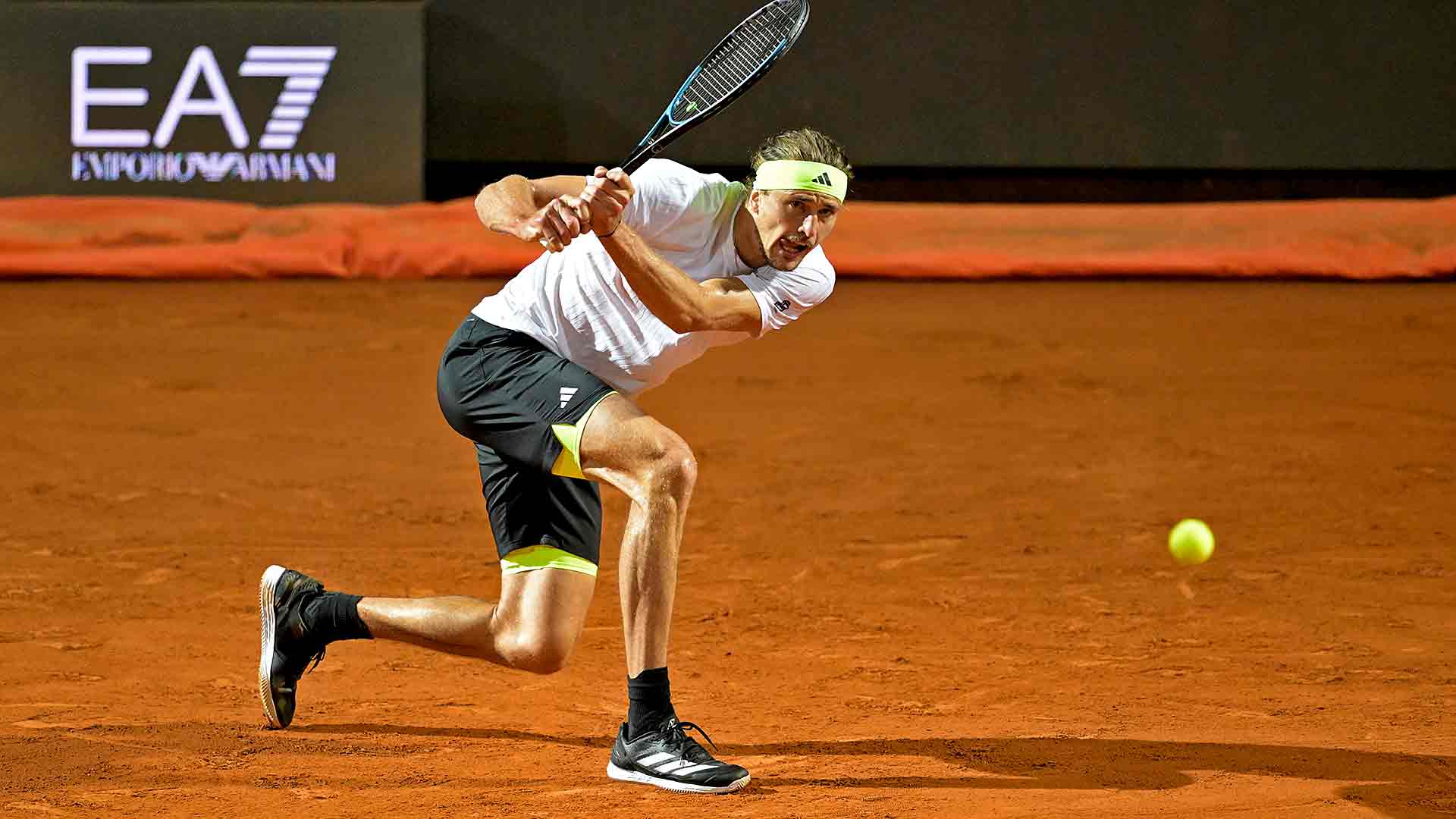 El vigente campeón Zverev suma 8 victorias seguidas en Roma
