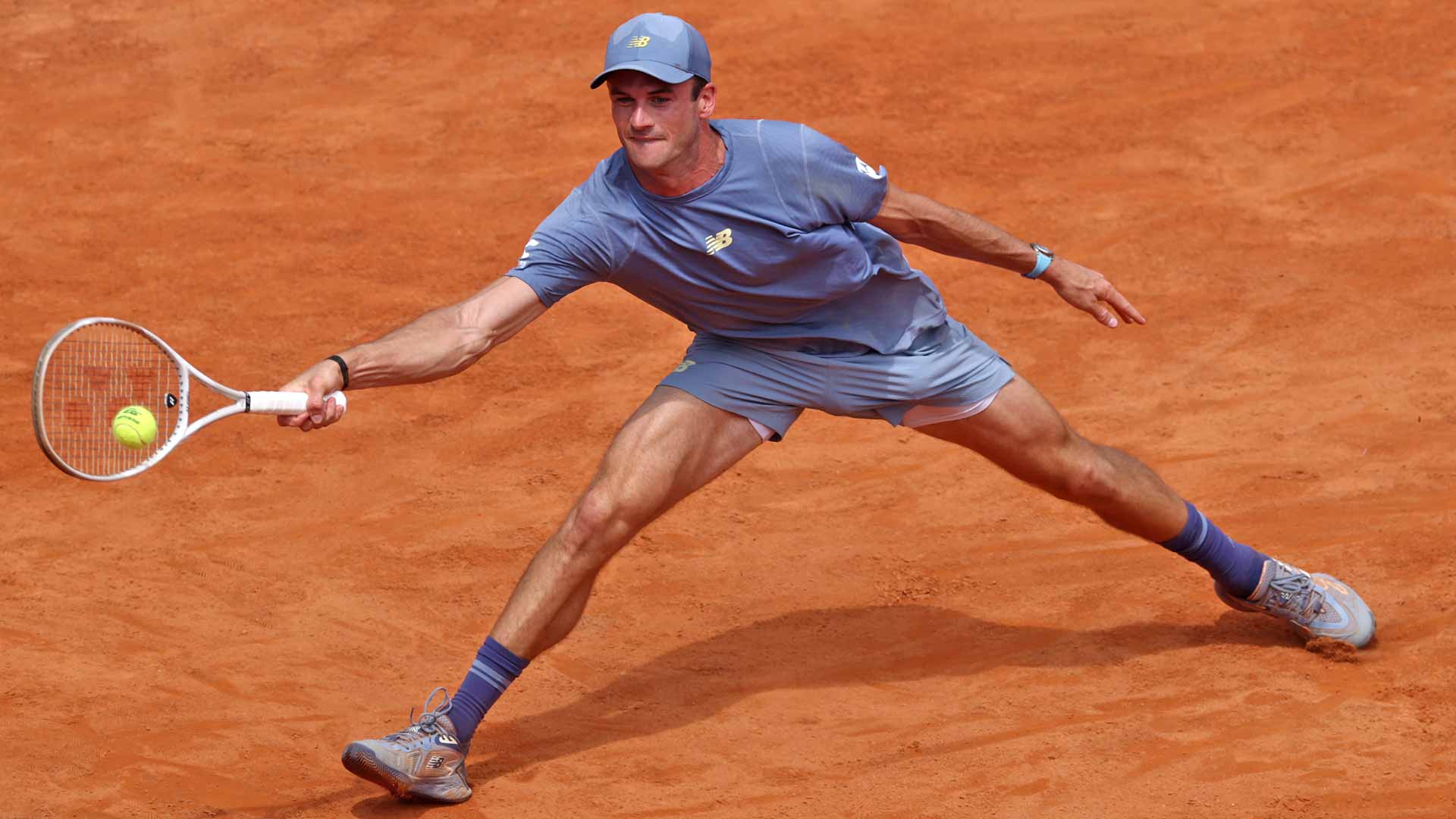 Paul harnesses Hurkacz, returns to Rome SFs