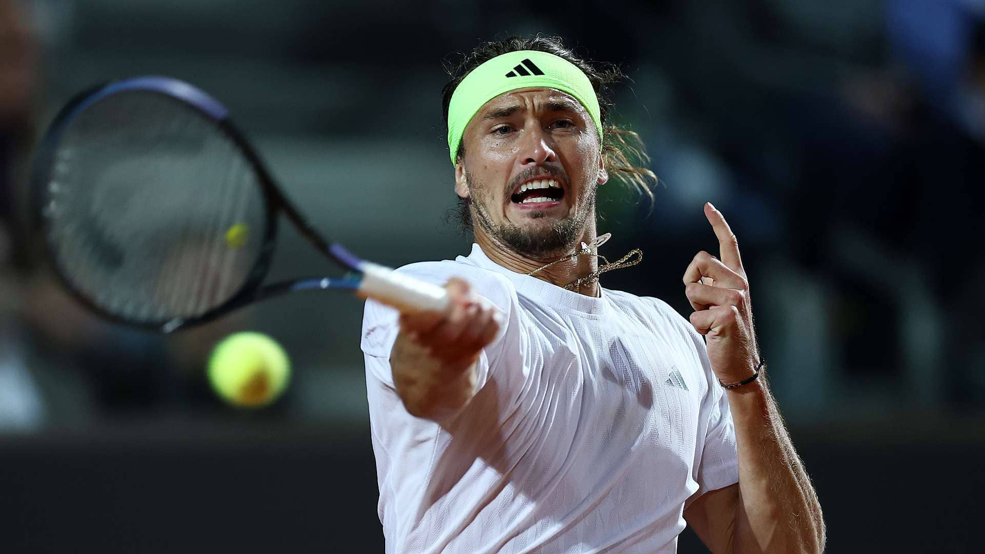 Alexander Zverev has accepted a wild card into the Bitpanda Hamburg Open, which runs from 18-24 May.
