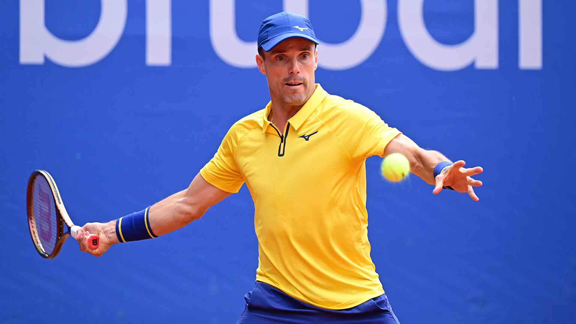 Bautista frena al favorito No. 2 Tiafoe rumbo a cuartos de Hamburgo