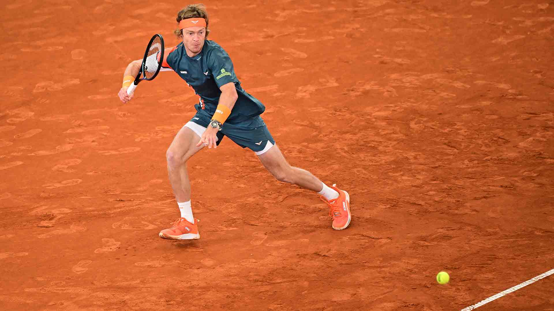Rublev alcanza las SF en Hamburgo por tercera vez