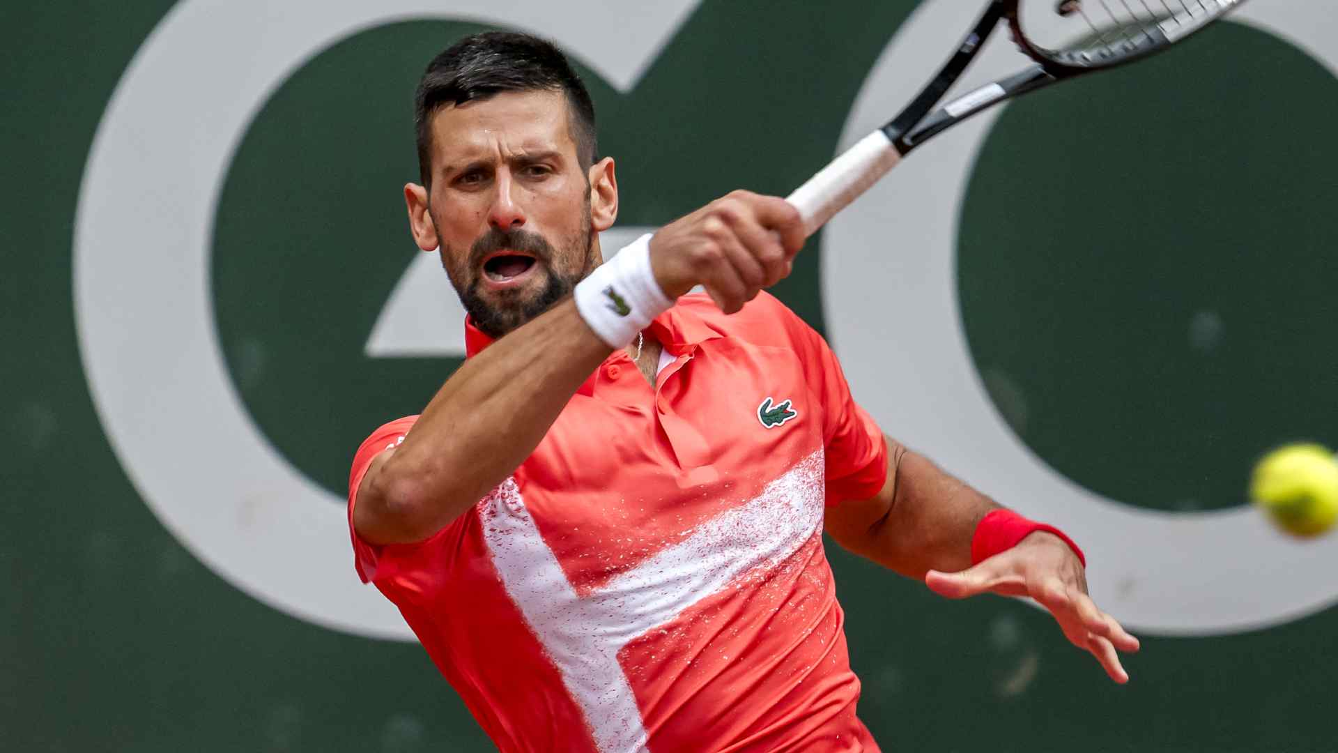 Djokovic steps closer to 100th title, sets Hurkacz final in Geneva