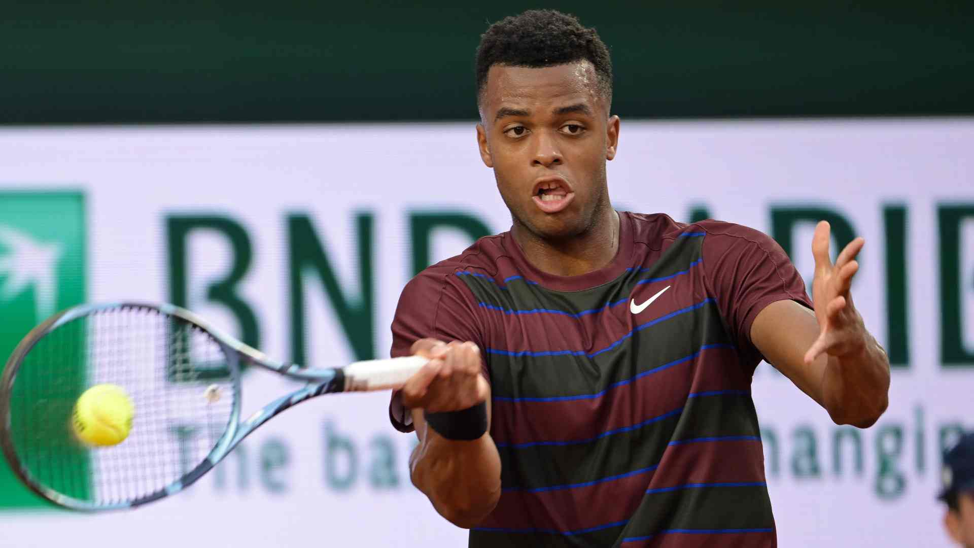 Giovanni Mpetshi Perricard claims his maiden victory at Roland Garros.