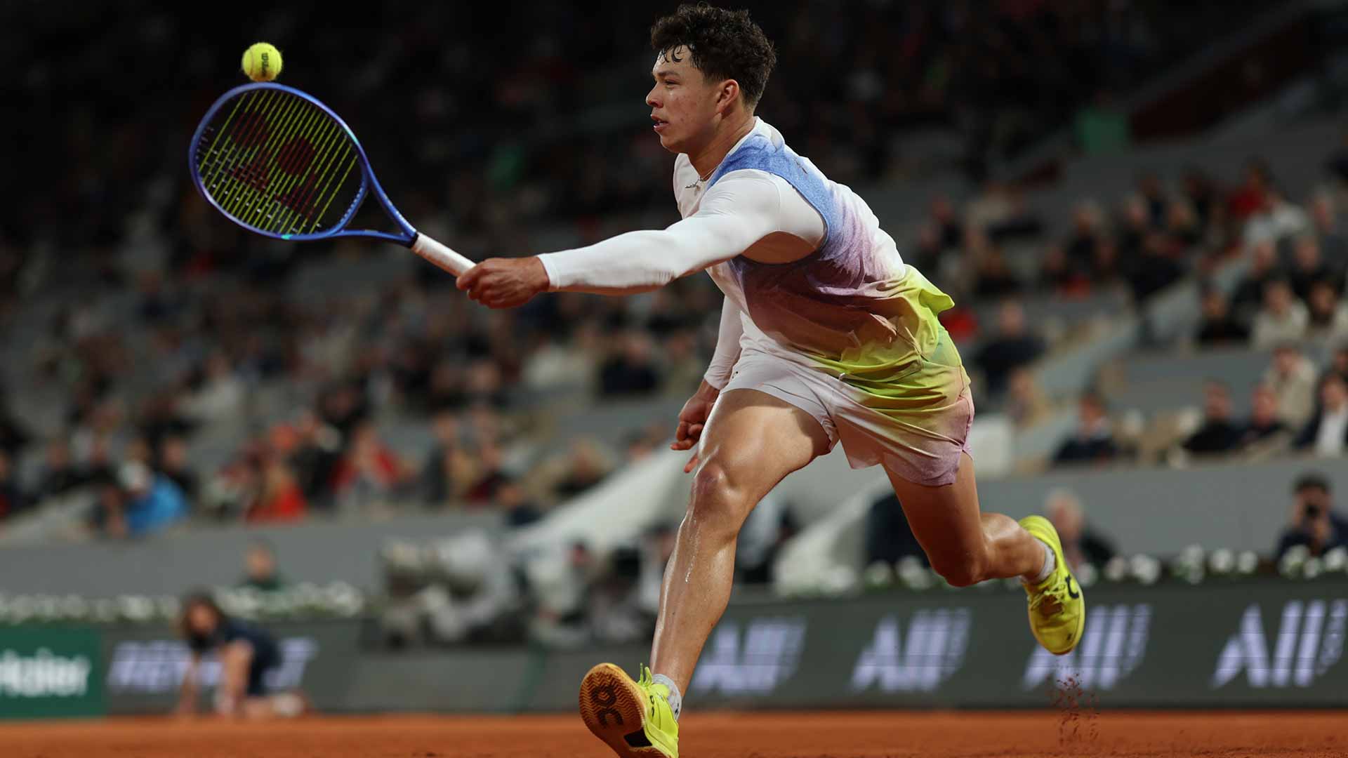 Ben Shelton will compete in the third round at Roland Garros for the second consecutive year.