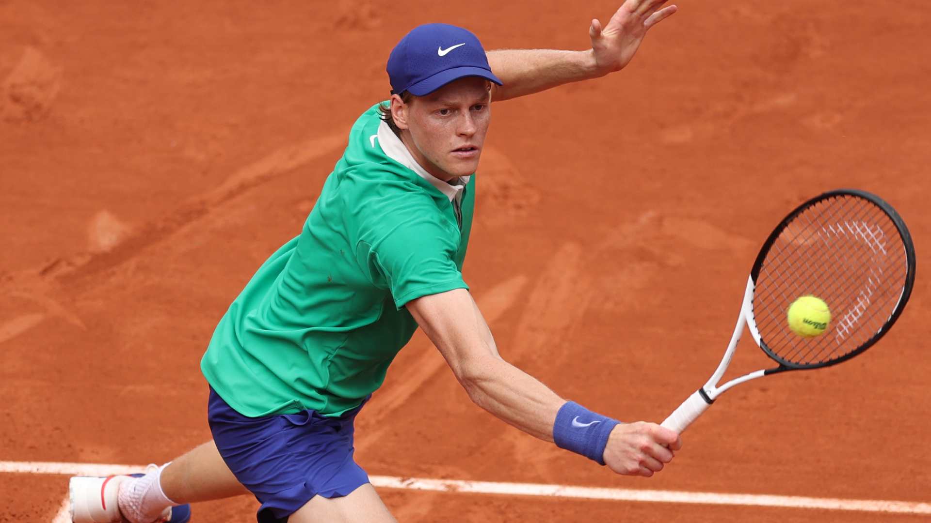 Sinner stays flawless with Roland Garros rout; Zverev advances
