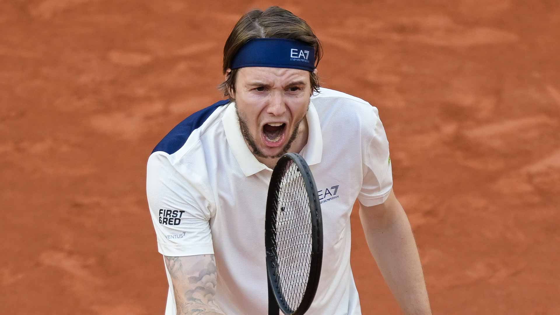 Watch Alexander Bublik's most brilliant hot shots