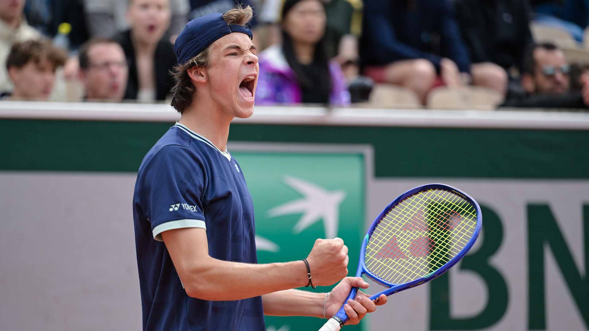 <a href='https://www.atptour.com/en/players/niels-mcdonald/m0xq/overview'>Niels McDonald</a> defeats <a href='https://www.atptour.com/en/players/max-schoenhaus/s0vu/overview'>Max Schoenhaus</a> in three sets Saturday to win the <a href='https://www.atptour.com/en/tournaments/roland-garros/520/overview'>Roland Garros</a> boys' singles title.