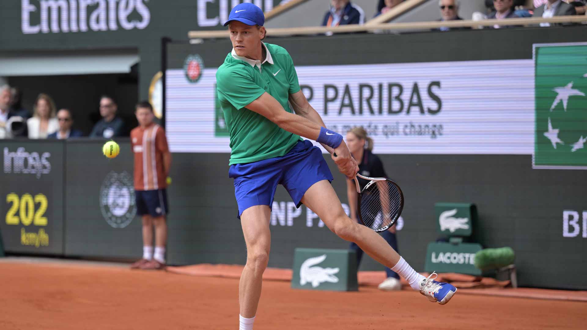 Sinner extends lead against Alcaraz in Roland Garros final