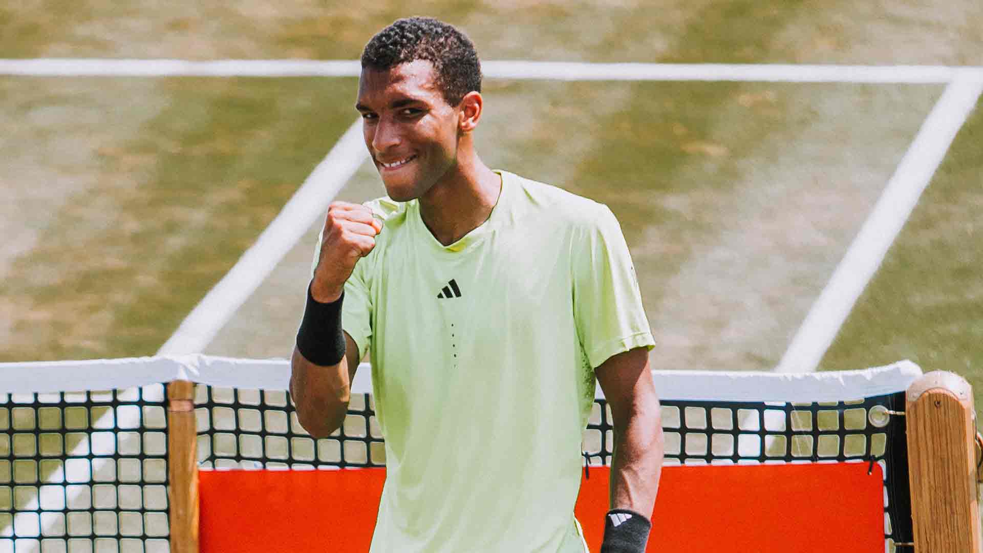 Felix remonta en Mallorca camino de semifinales