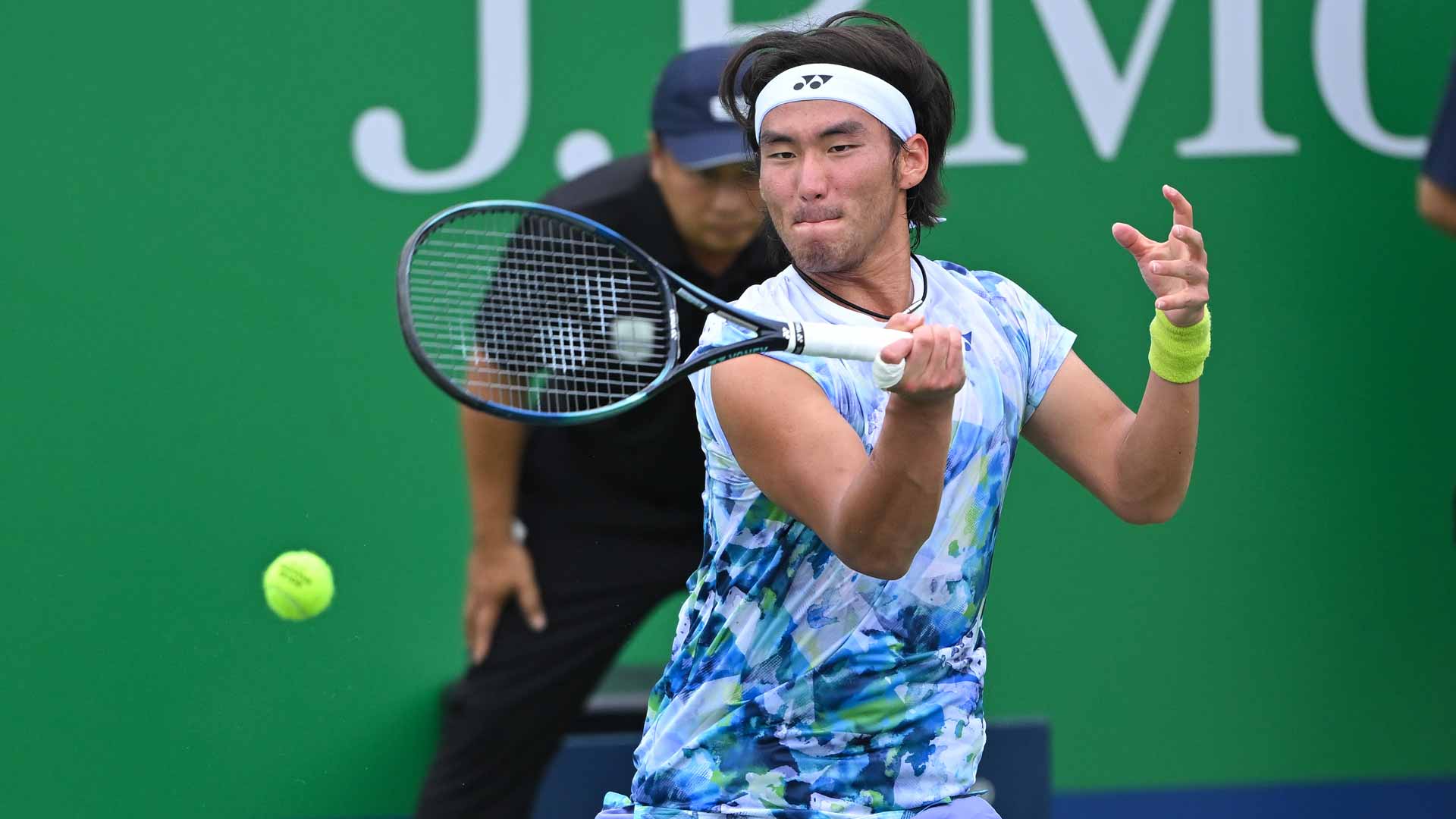 Buyunchaokete earns his maiden ATP Tour win at the Rolex Shanghai Masters.