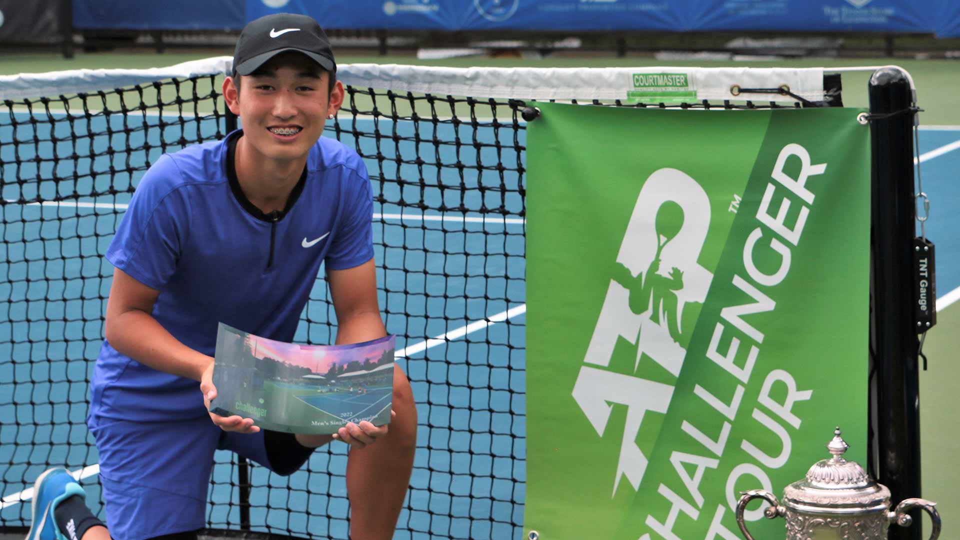 Shang Juncheng claims the Lexington Challenger at 17.
