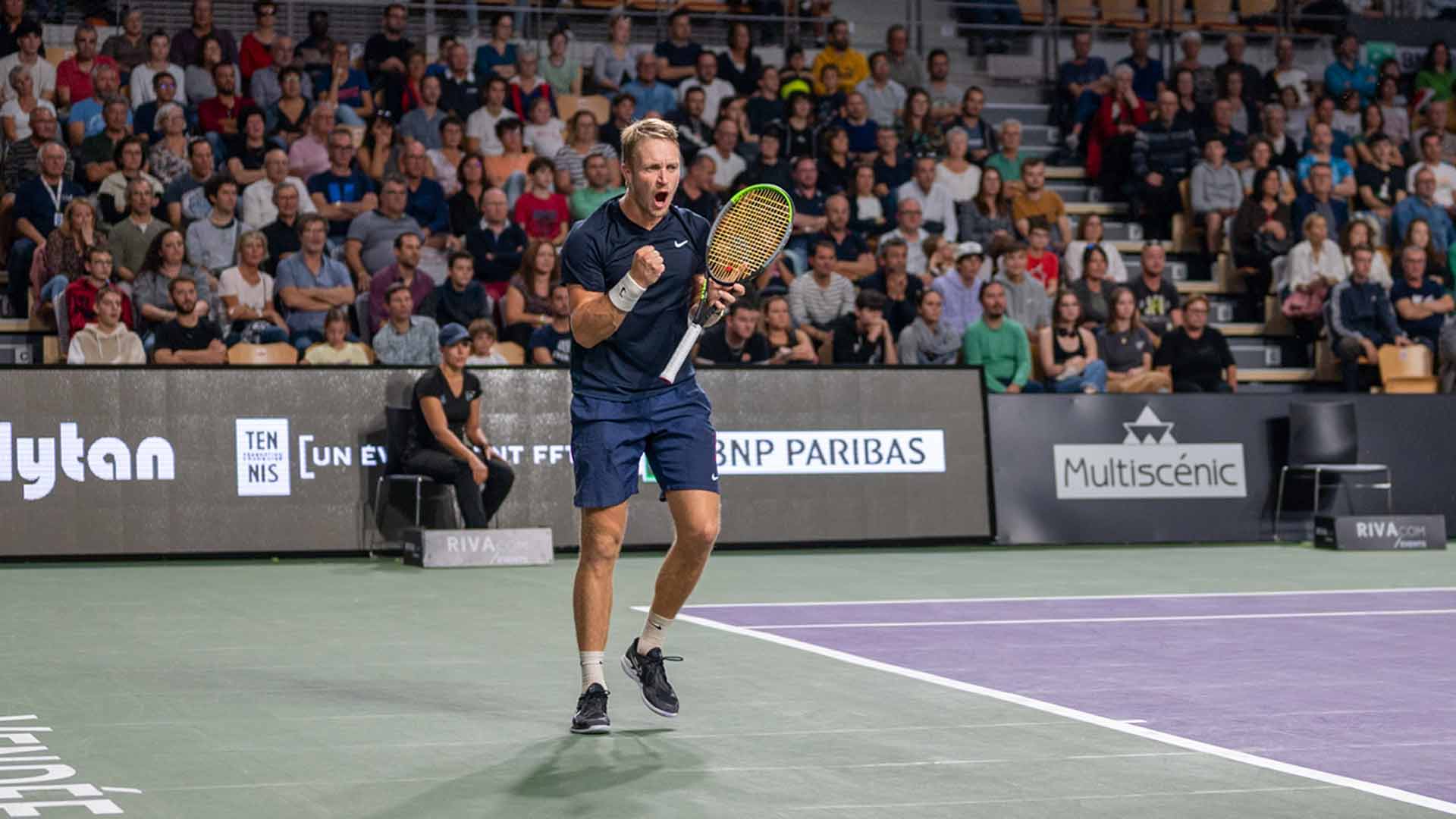 Jelle Sels merayakan kemenangan satu poin di Mouilleron le Captif Challenger.