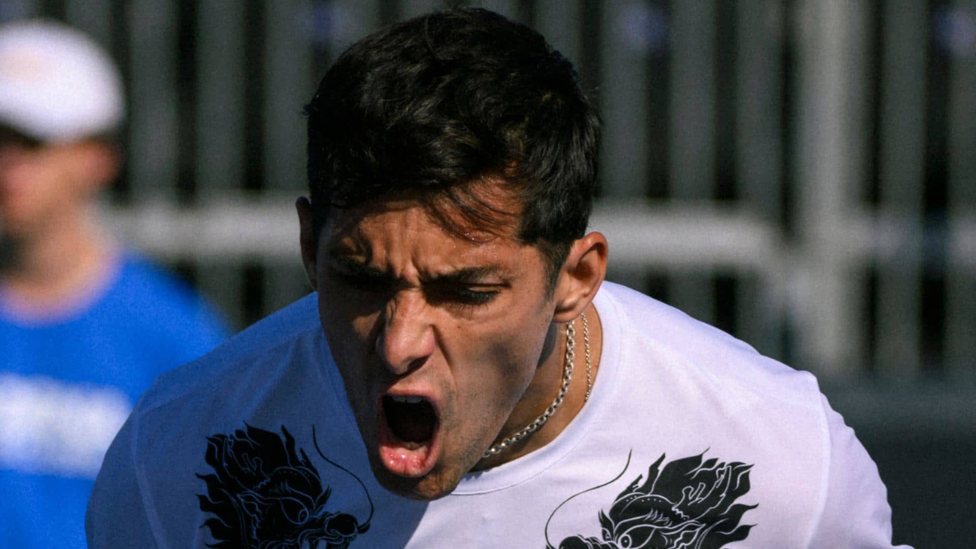 Cristian Garin sigue sumando confianza y pasó a R2 en la previa de Roland Garros.