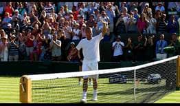 Wimbledon-2015-Monday1-Hewitt-Ovation