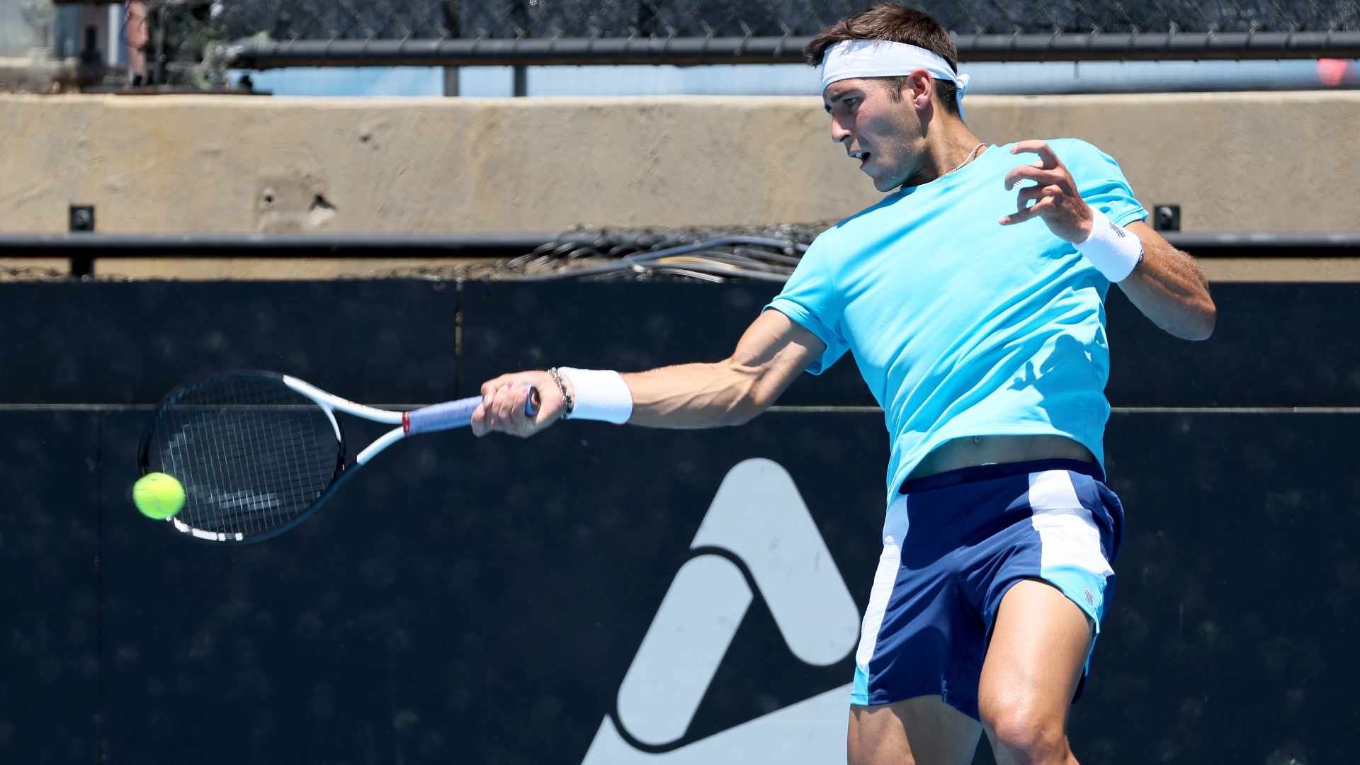 Tomás Etcheverry supera la fase previa del Adelaide International 2 tras batir a Robin Haase.