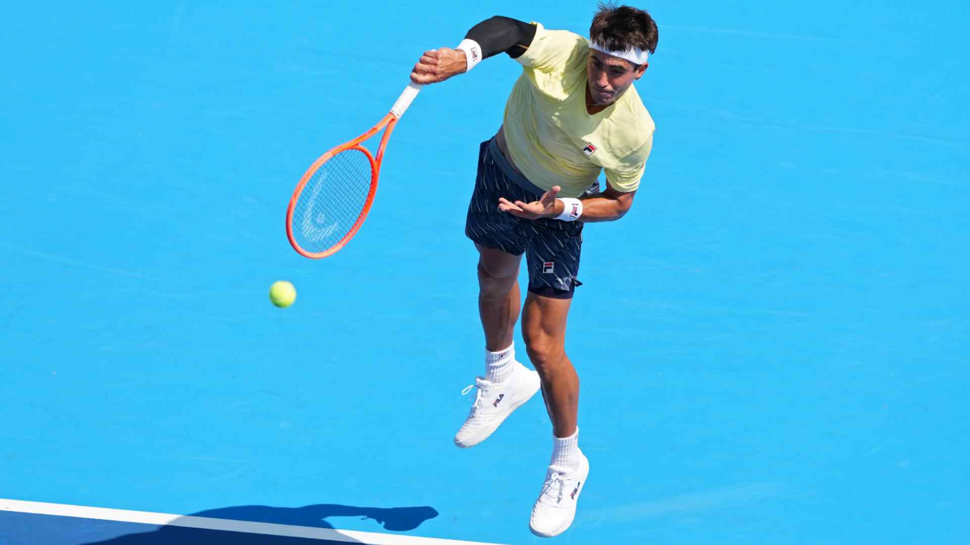 Comesaña abre su temporada sacando como nunca