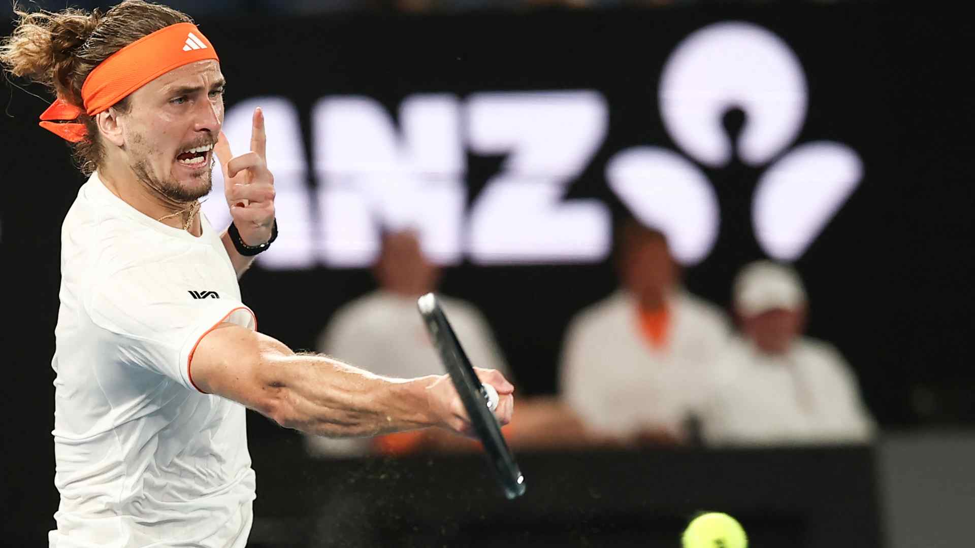 Zverev llega crecido y con 80 aces a semifinales de Australia