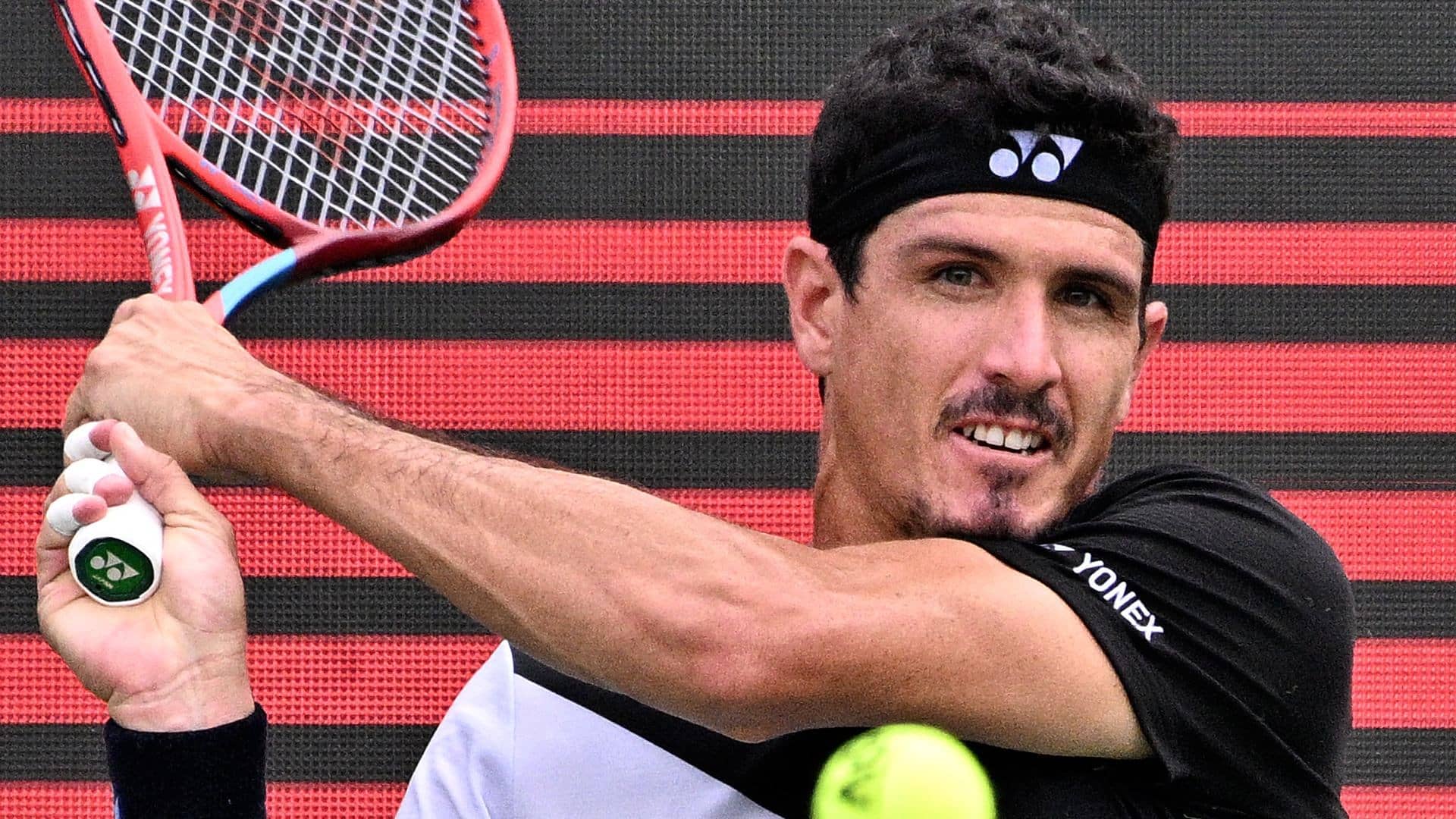 Emilio Gómez, hijo de un ex campeón de Grand Slam, se convierte en el quinto ecuatoriano en debutar en el Top-100 de individuales.