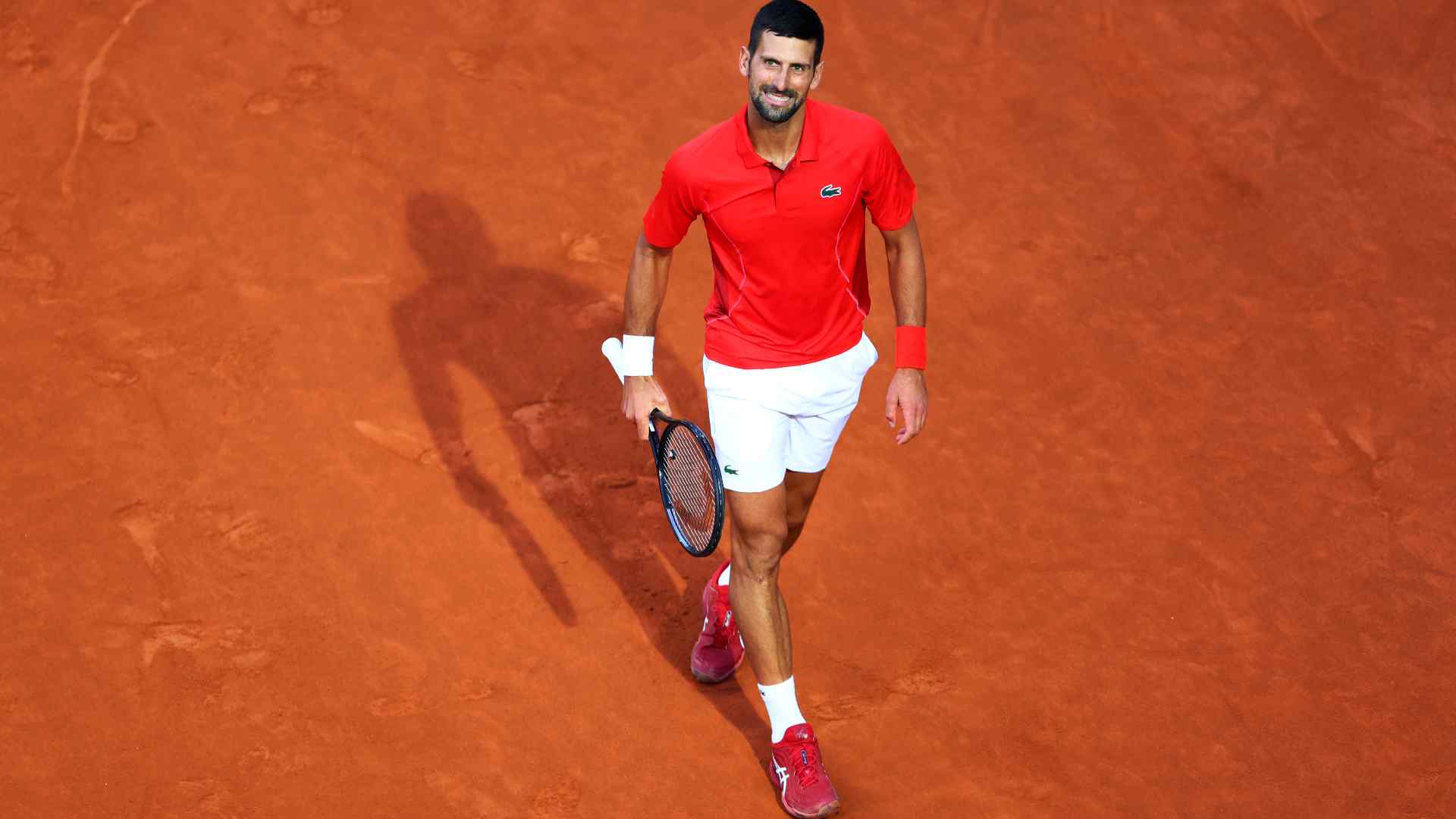 Novak Djokovic debuta con triunfo en Roma.