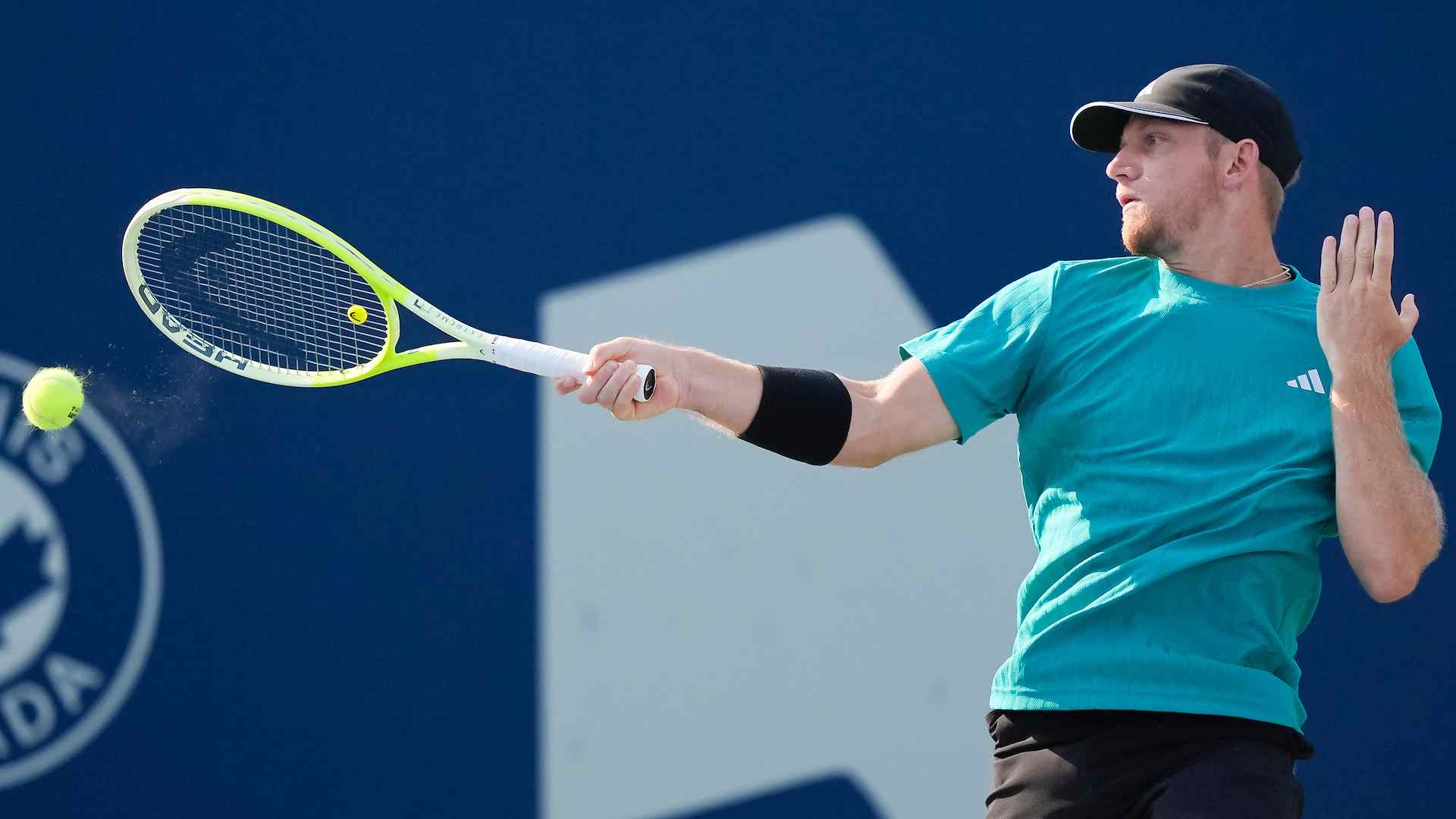 Candidato a tiro del año y victoria: Davidovich se luce en su debut en Toronto