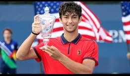 Daniel Rincón levanta el título del US Open junior tras batir a Juncheng Shang en la final.
