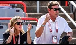 Gretzky-Montreal-2017-Cheering