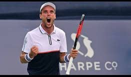 Roberto Bautista Agut celebrates his second title of the 2017 ATP World Tour season.