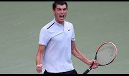Taylor Fritz celebra su pase a cuartos de final en el Chengdu Open.
