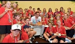 Federer-Basel-2017-pizza-party