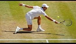 Djokovic-Wimbledon-2018-Final-Backhand