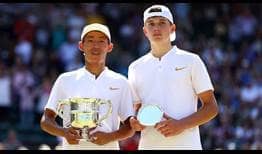 Tseng Draper Wimbledon 2018 Day 13 Trophy