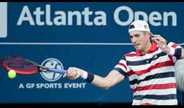 John Isner cita a Mischa Zverev en cuartos de final tras imponerse a Alex de Miñaur en el BB&T Atlanta Open.