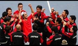 Taro Daniel celebra la clasificación de Japón a la fase final de la Copa Davis 2019.