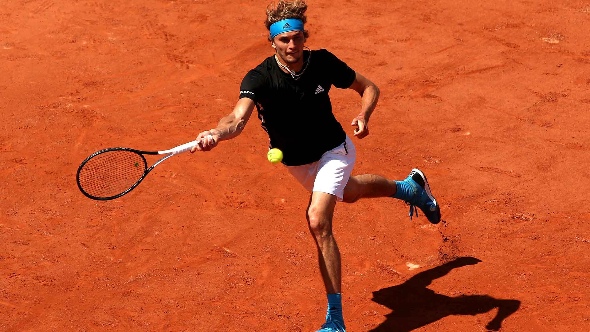 Alexander Zverev, Fabio Fognini Fight Into Roland Garros ...