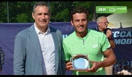 Alessandro Giannessi lifts his third ATP Challenger Tour trophy in Vicenza.
