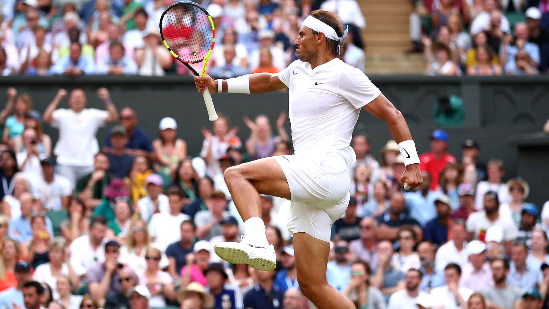 Rafael Nadal beats Nick Kyrgios at Wimbledon