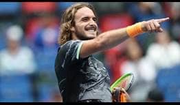 Stefanos Tsitsipas consiguió su primera victoria ante un No. 1 del mundo en el Rolex Shanghai Masters.