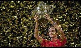 Roger Federer coronó su 10º título del Swiss Indoors Basel sin perder un set.