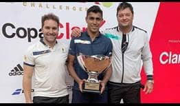 Thiago Monteiro lifts the trophy in Lima, his third ATP Challenger Tour title of 2019.