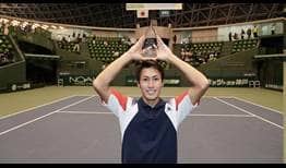 Yosuke Watanuki lifts his first ATP Challenger Tour trophy, prevailing on home soil in Kobe.