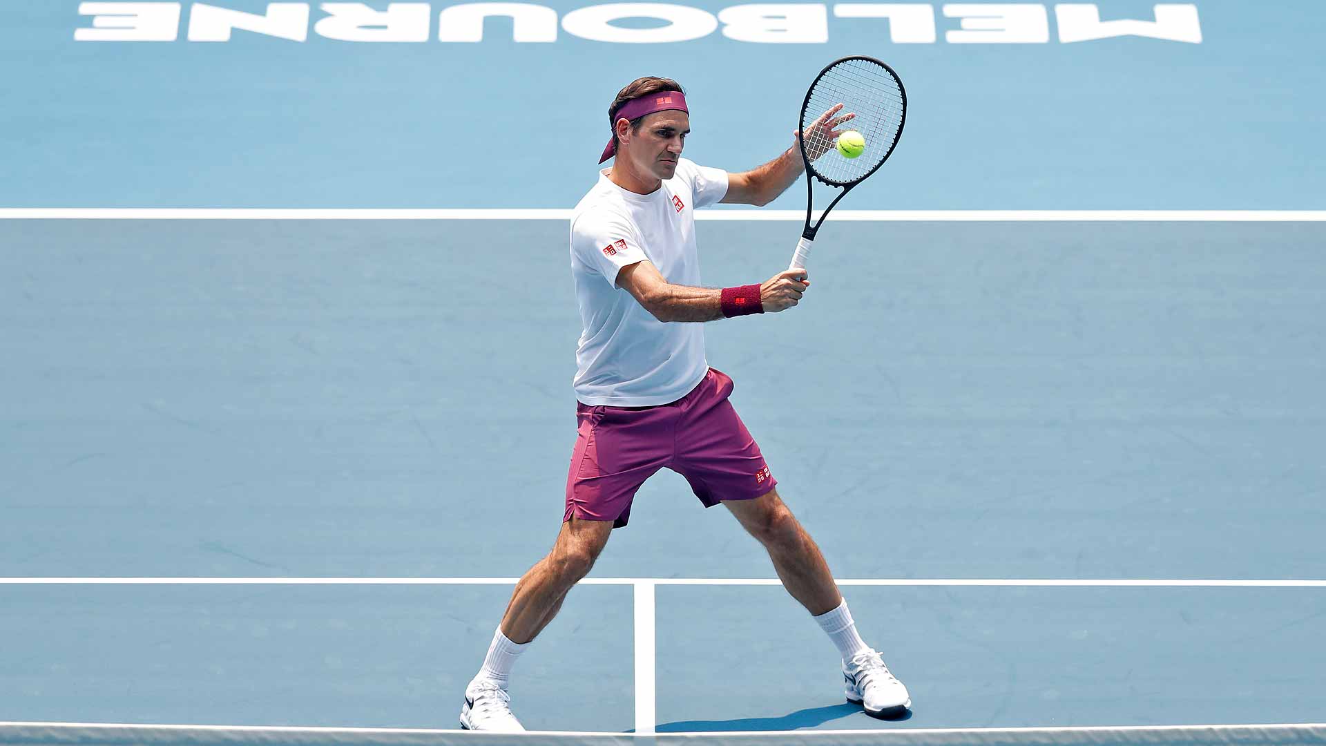 Roger Federer will pursue his third Australian Open title in four years.