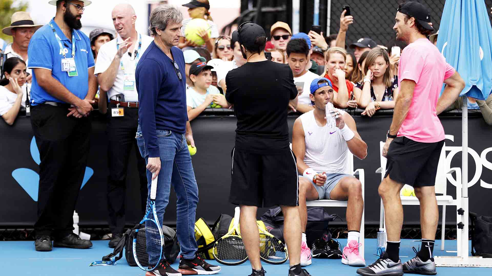 <a href='https://www.atptour.com/en/players/rafael-nadal/n409/overview'>Rafael Nadal</a> takes a break during a practice session at the <a href='https://www.atptour.com/en/tournaments/australian-open/580/overview'>Australian Open</a>.